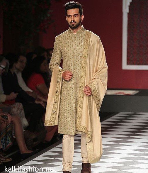 Essential Kurta Styles for Men